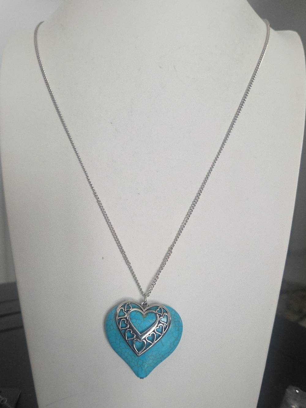 Paparazzi  Turquoise Stone Heart Necklace NWT